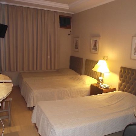 Augustus Plaza Hotel 상조제두히우프레투 외부 사진