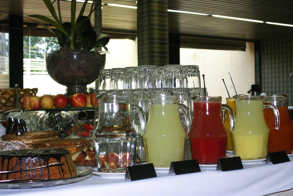 Augustus Plaza Hotel 상조제두히우프레투 외부 사진
