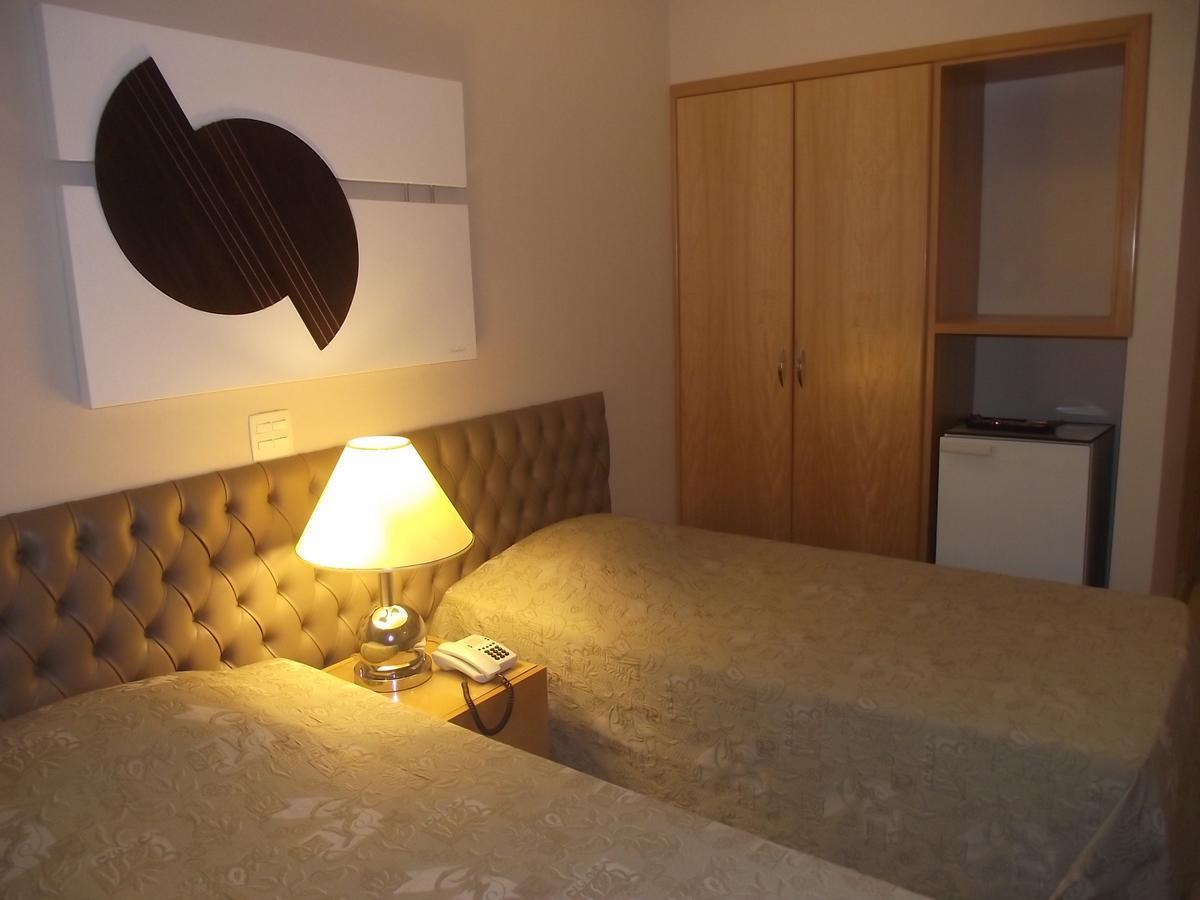 Augustus Plaza Hotel 상조제두히우프레투 외부 사진